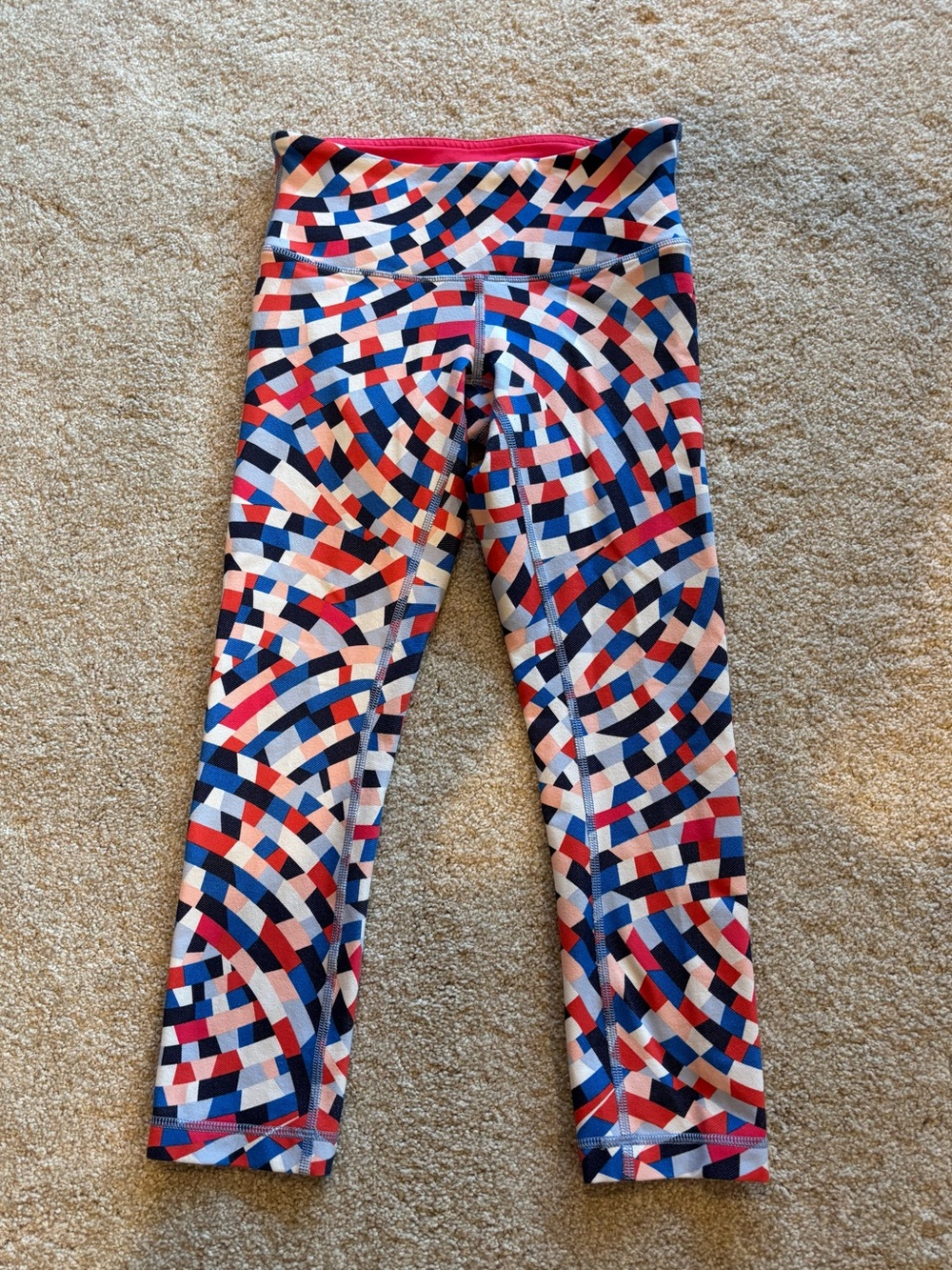 RARE lululemon athletica Pink, Red & Navy Geometric Crop Leggings